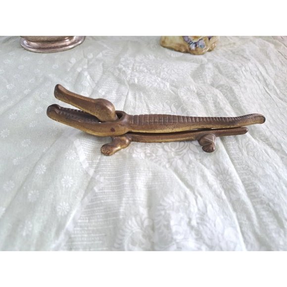 Orig. Old Cast Iron Crocodile Figural Gator Nutcracker NICE! Made in England - Picture 4 of 9